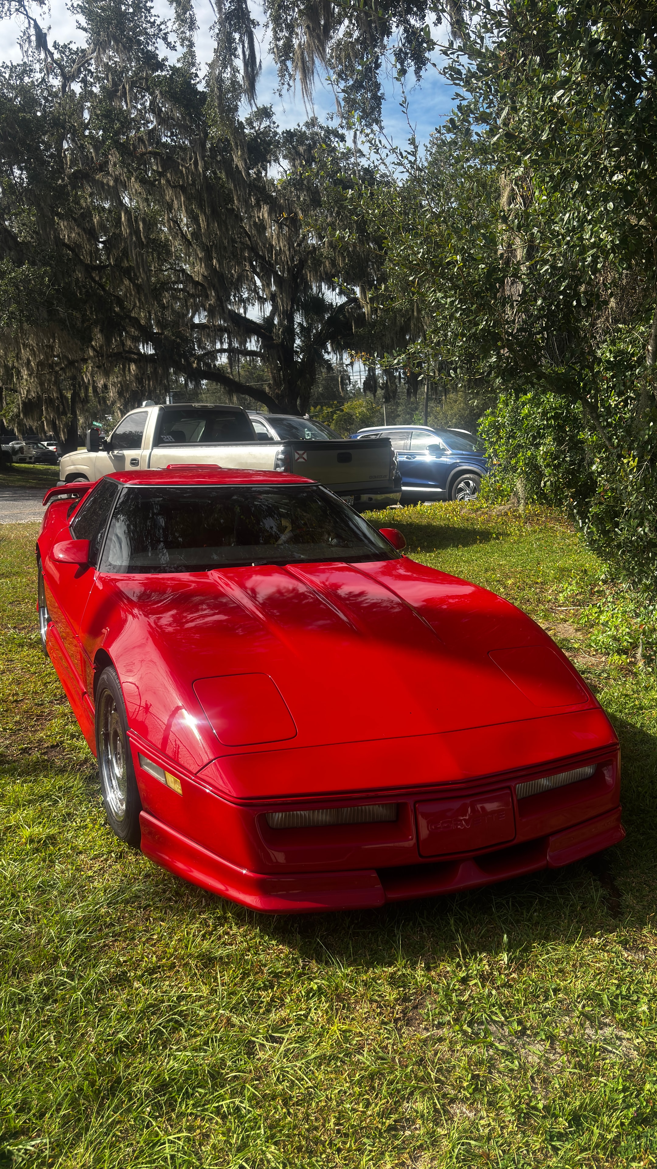 Red Corvette — exterior detail